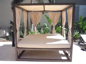 Out Door Day bed